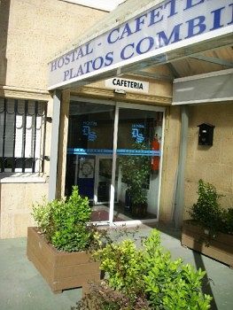 Hostal Ds Velilla de San Antonio Exteriér fotografie